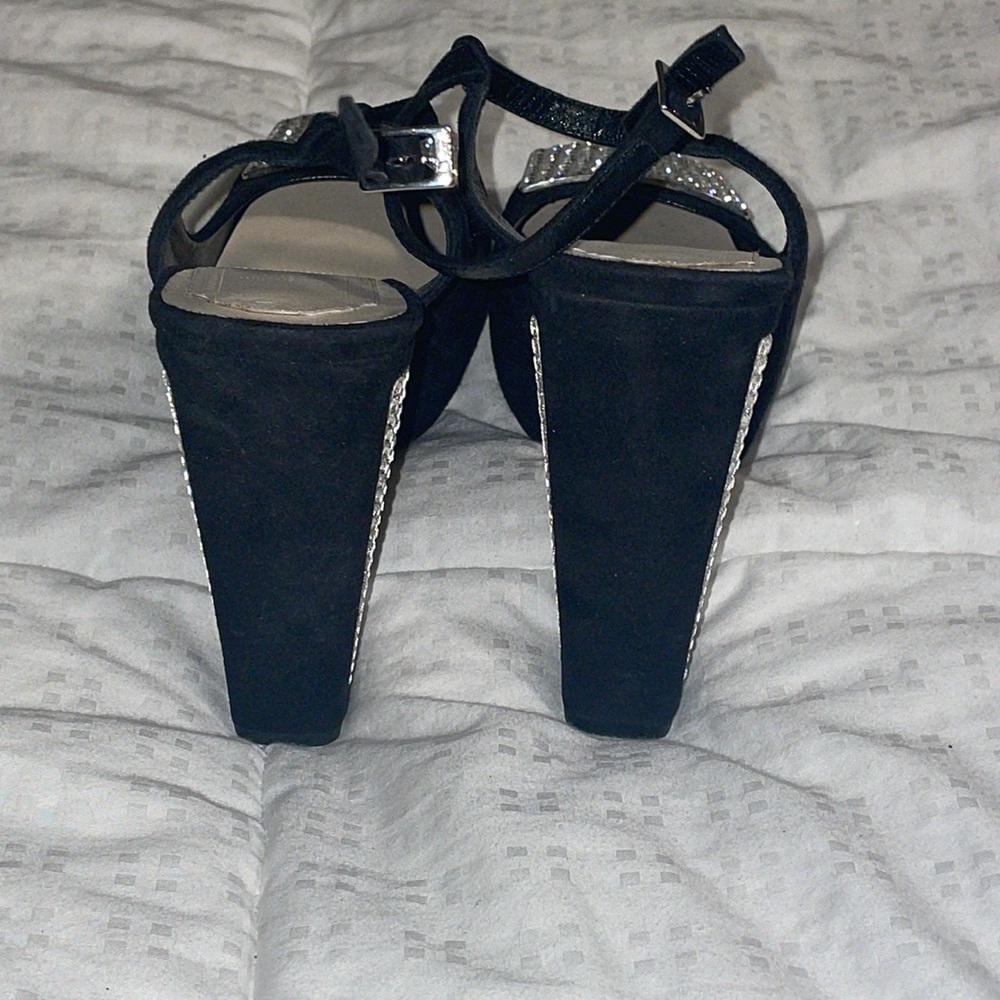Authentic Christian Dior worn one time Shoe size is 37.5 ( MINT ) - Picture 14 of 17